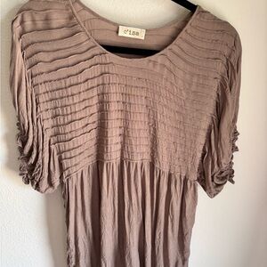 Bohemian Women's Taupe Textured Top in size small from c’isa